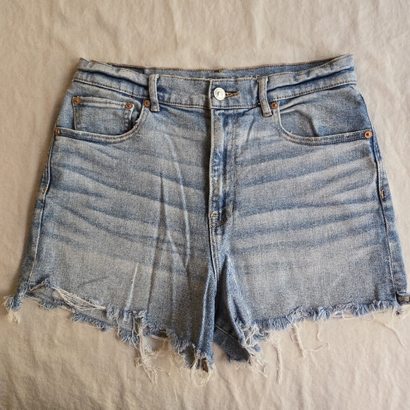 American Eagle Stretch Ultra High Waist 90s Denim Cutoff Shorts - Picture 2 of 10